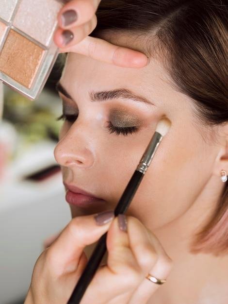 Técnicas de maquiagem para iniciantes